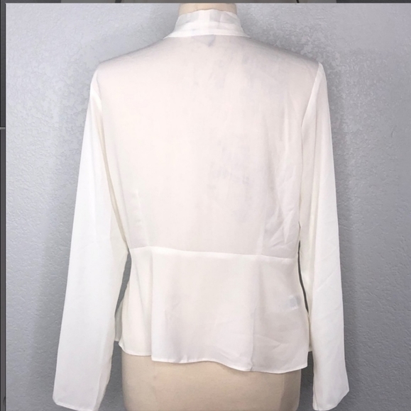 ASOS Off White Longsleeve Deep V Peplum Top 8 - Picture 2 of 4
